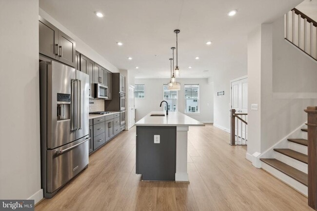 Building Photo - 3034 Declan Way