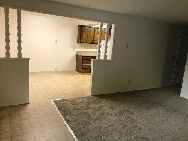 Building Photo - 5129 SE Cesar Estrada Chavez Blvd