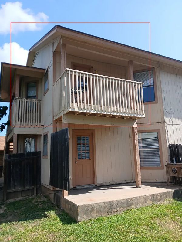 Building Photo - 1802 Rawhide Loop