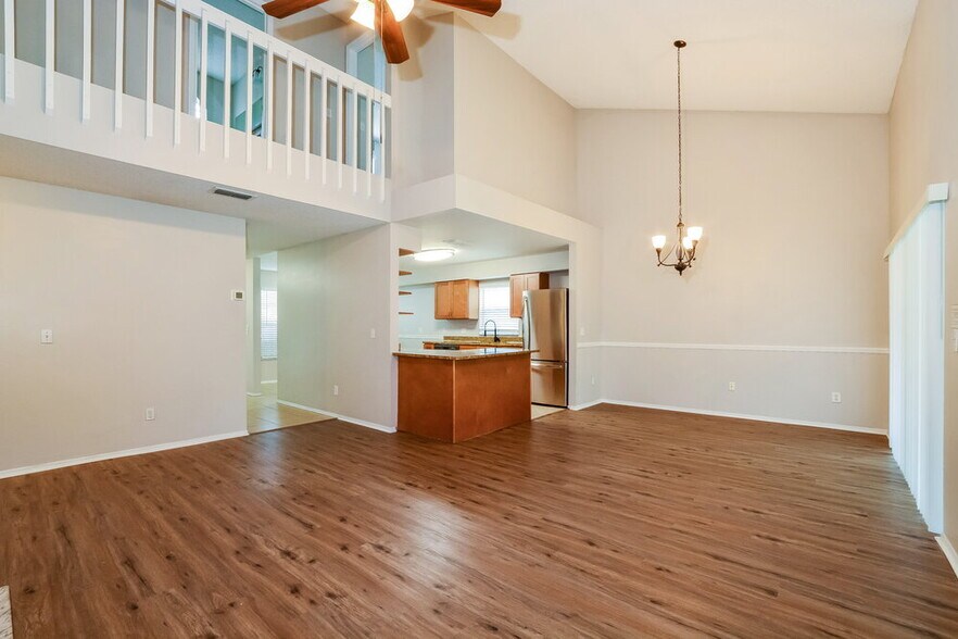 Building Photo - 11184 Cypress Leaf Dr