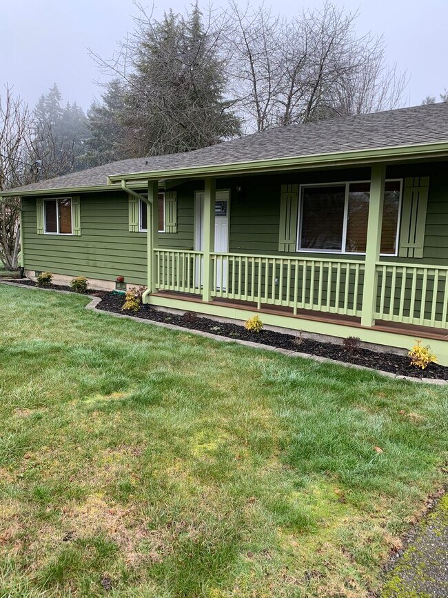 Building Photo - 2514 Blooms Ct SW