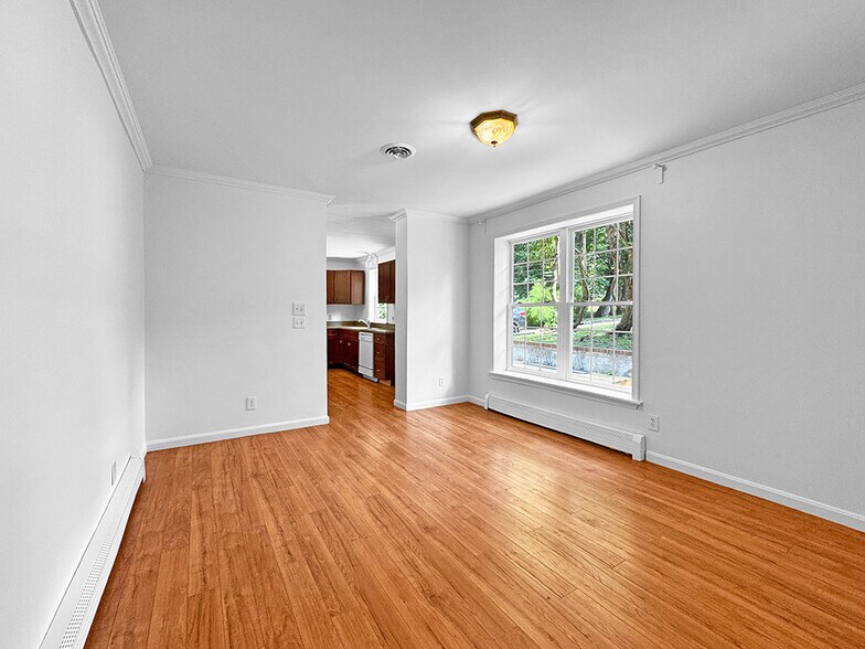 Dining Room - 712 Powell St