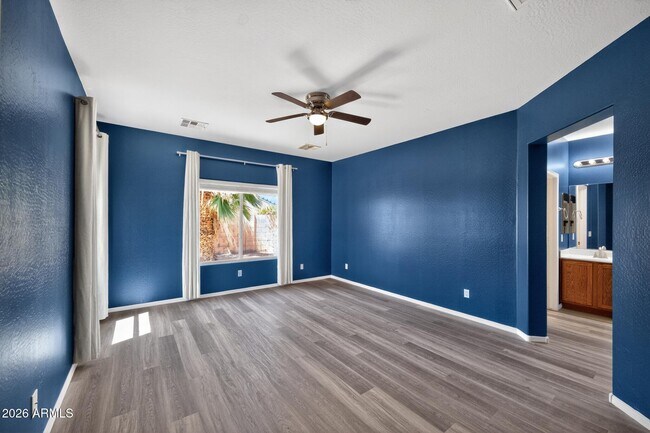 Building Photo - 38248 W Santa Clara Ave