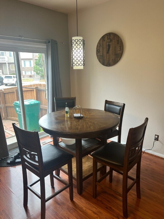 Building Photo - Beautiful townhome is Crown Point II!