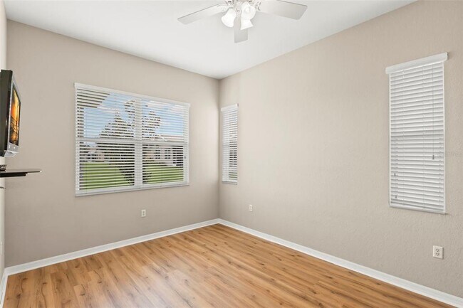 Building Photo - 2290 Sifield Greens Way
