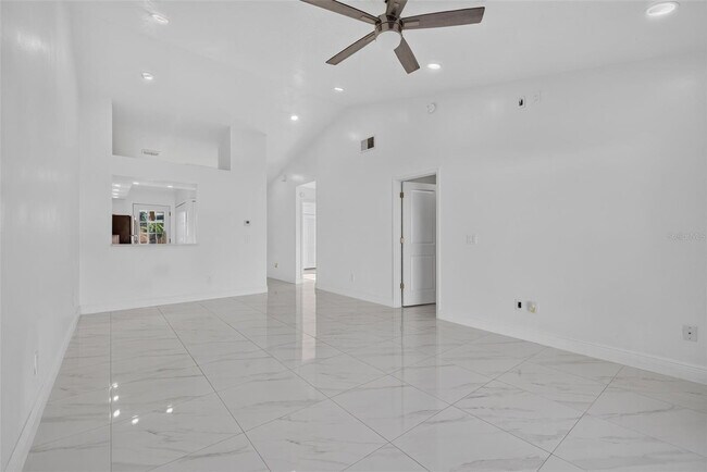 Building Photo - 3128 Sandy Shore Ln