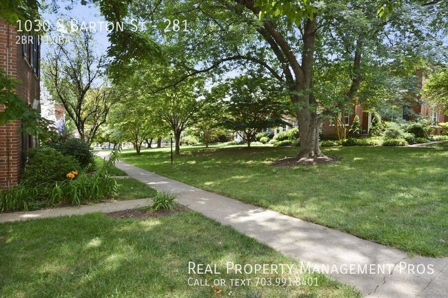 Building Photo - Sunny & Spacious Arlington Village TH- Ste...