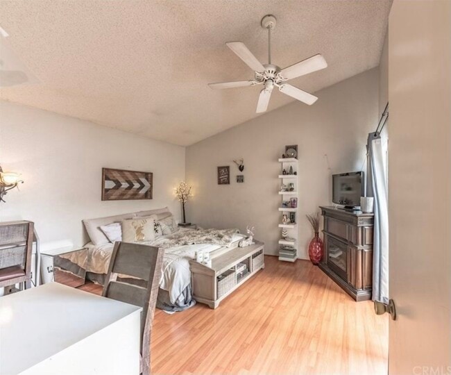 Building Photo - 13100 Creek View Dr