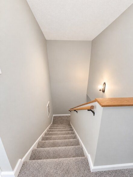 Stairs - 1814 Indianapolis Rd