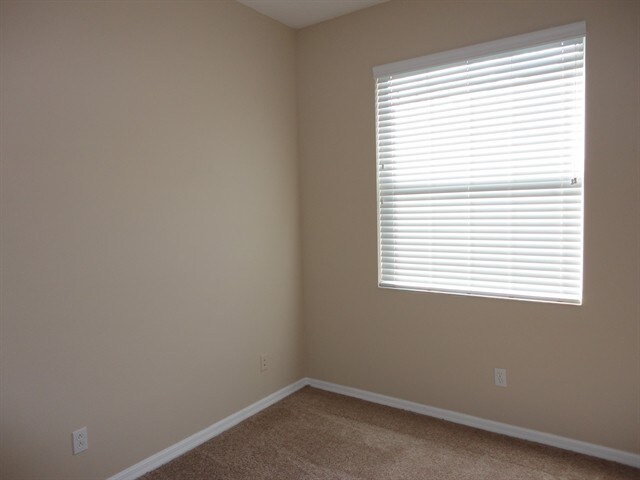 Building Photo - 12906 Cattail Shore Ln