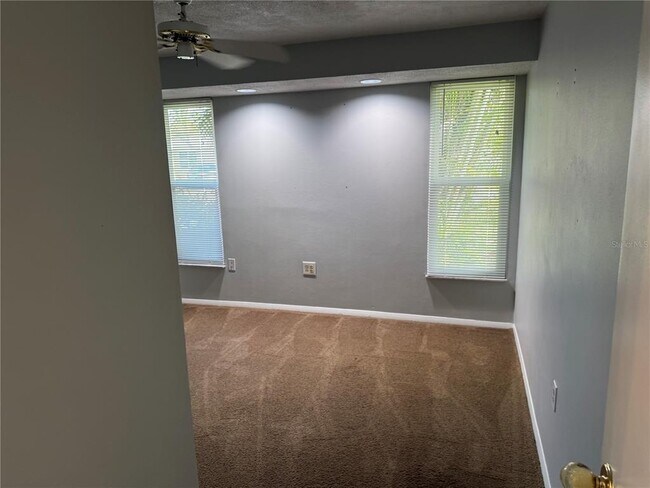 Building Photo - 580 Skylark Ln NW