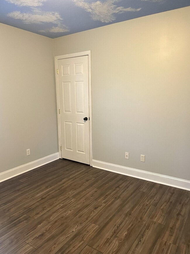 Building Photo - 6122 Lanier Rd