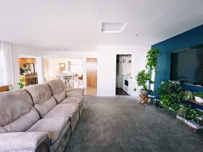 Building Photo - 132 Pierce Dr