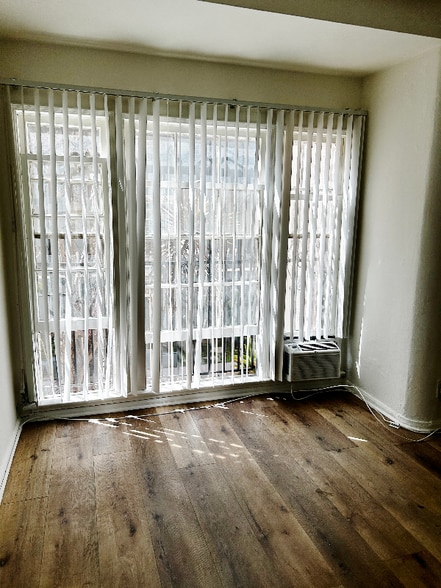 Building Photo - 1781 Orchid Ave