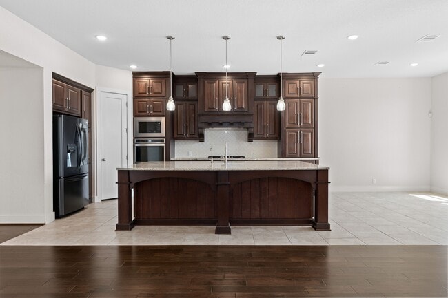 Building Photo - 4008 Canaleta