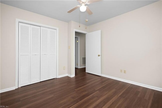 Building Photo - 821 Gene Crescent