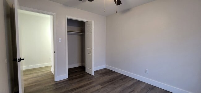 Building Photo - Completely Remodeled 3 Bed / 2 Bath Home 1,704 SF