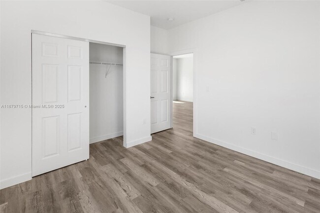Building Photo - 4417 28th St SW