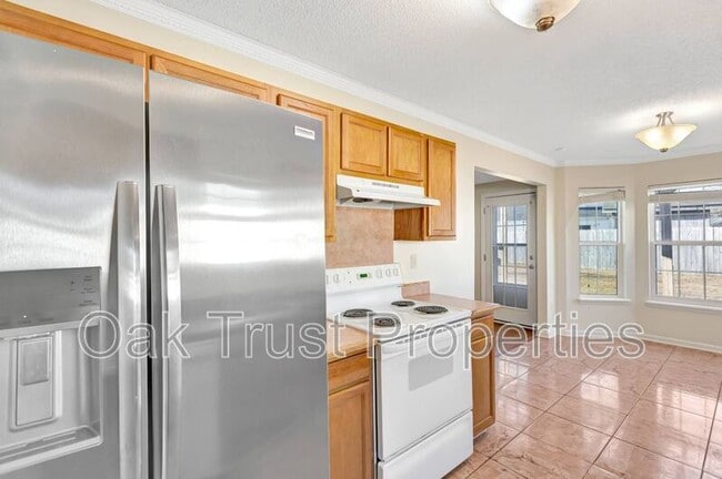 Building Photo - 5098 Westview St