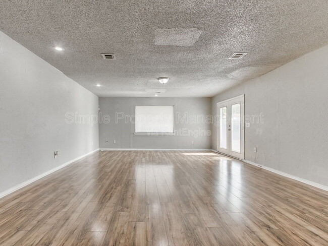Building Photo - 7505 NW 29th St