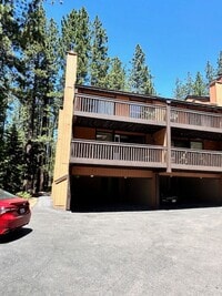 Building Photo - 1439 Ski Run Blvd