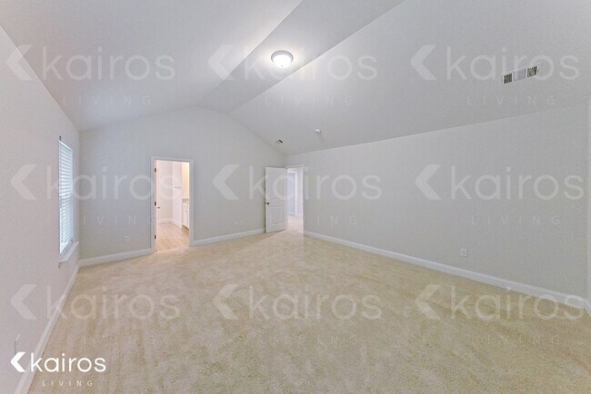 Building Photo - 237 Western Red Cedar Dr