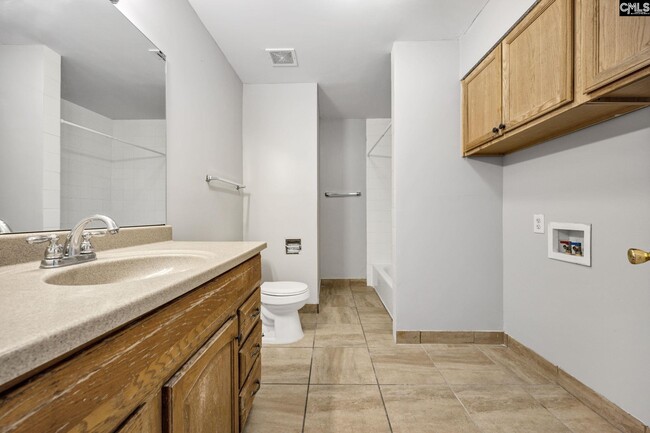 Building Photo - 6530 Davidson Rd