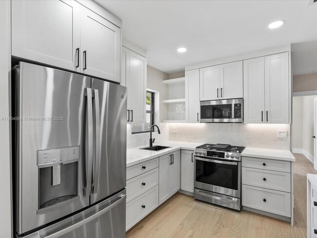 Building Photo - 9073 Dickens Ave