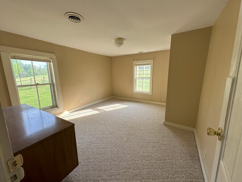 Bedroom 1 - 11414 Goose Creek Rd