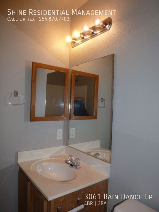 Building Photo - 3061 Rain Dance Loop