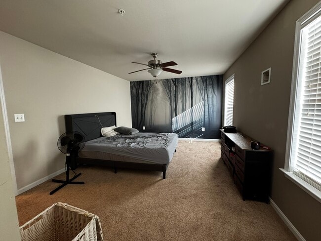 Building Photo - 22330 Douglas Ct