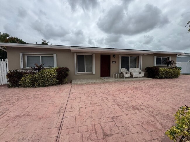 Primary Photo - 2405 SW 129th Ct