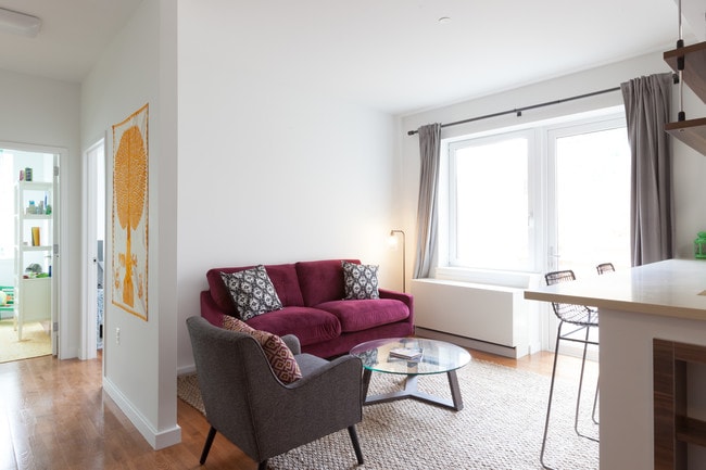 Interior Photo - 22 Caton Place