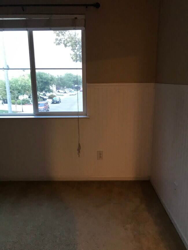 Building Photo - 1515 Lankershire Dr