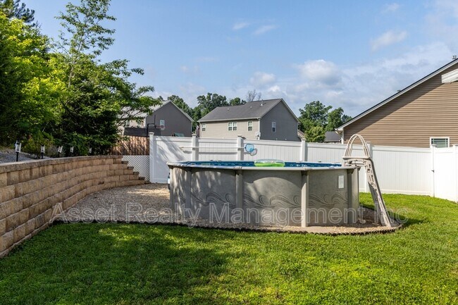 Building Photo - 1416 Madison Oaks Rd