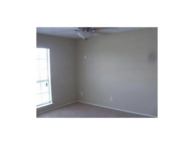 Building Photo - 6733 Dandelion Dr