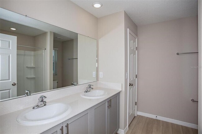 Building Photo - 1756 Frogmore Ave