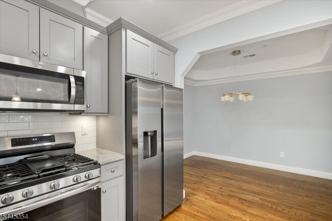 Building Photo - 267 S 10th St