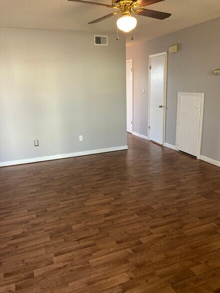 Hardwood vinyl floors. Easy to clean - 141 Country Village Ct