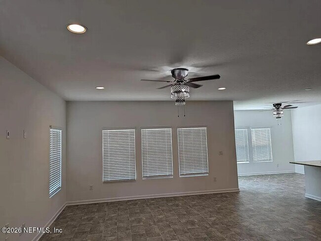 Building Photo - 25 Posadas Ln