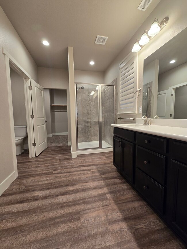 Building Photo - 774 E Cottage Loop