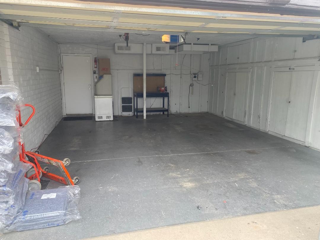 2 car garage - 2937 E Turquoise Dr