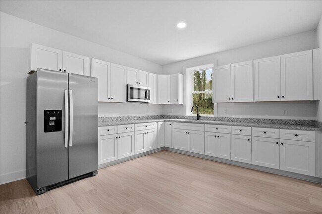 Building Photo - Brand New Construction in Near Downtown Athens