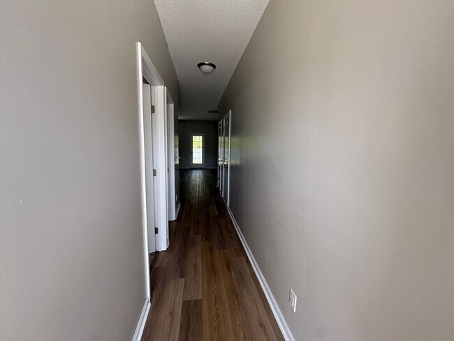 Building Photo - 328 Brightleaf Cir