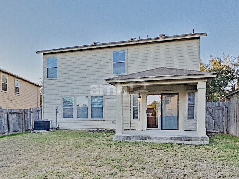 Building Photo - 1326 Hunt Crossing