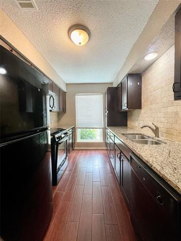 Building Photo - 15826 El Estado Dr