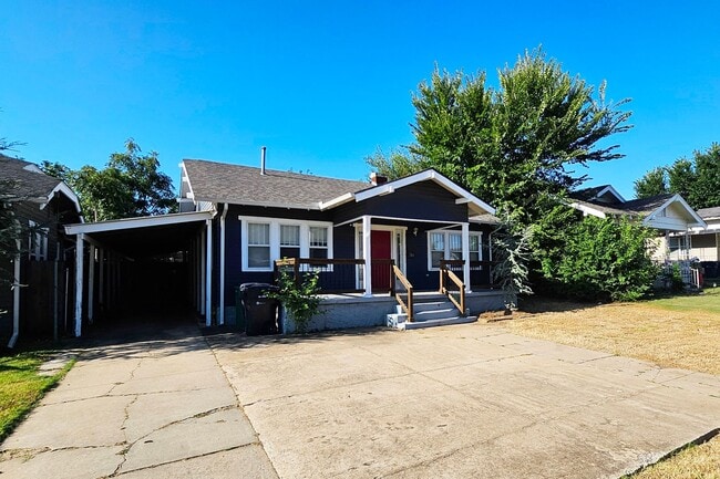 Building Photo - 3 Bed/2 Bath Paseo District Neighbor