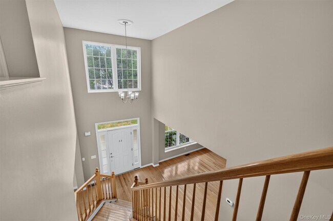 Building Photo - 5 Oldwyck Crescent