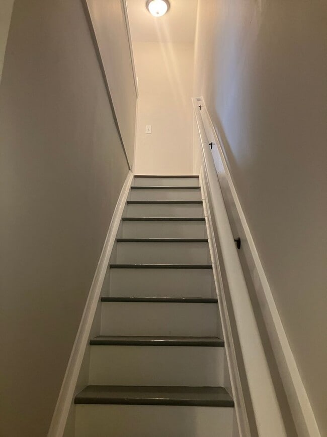 Building Photo - Coming Soon: 512 N Curley!