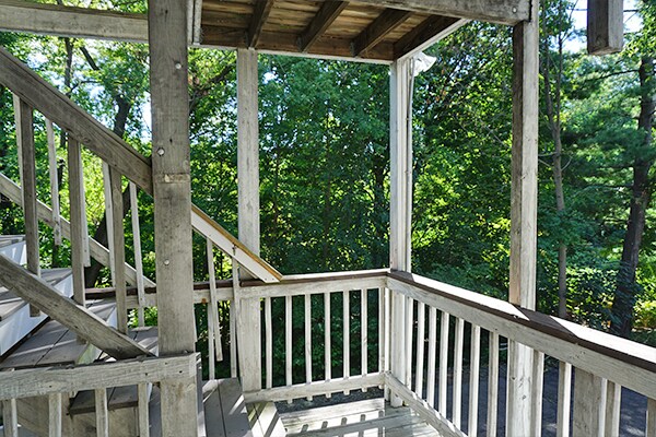 Building Photo - 252 River St